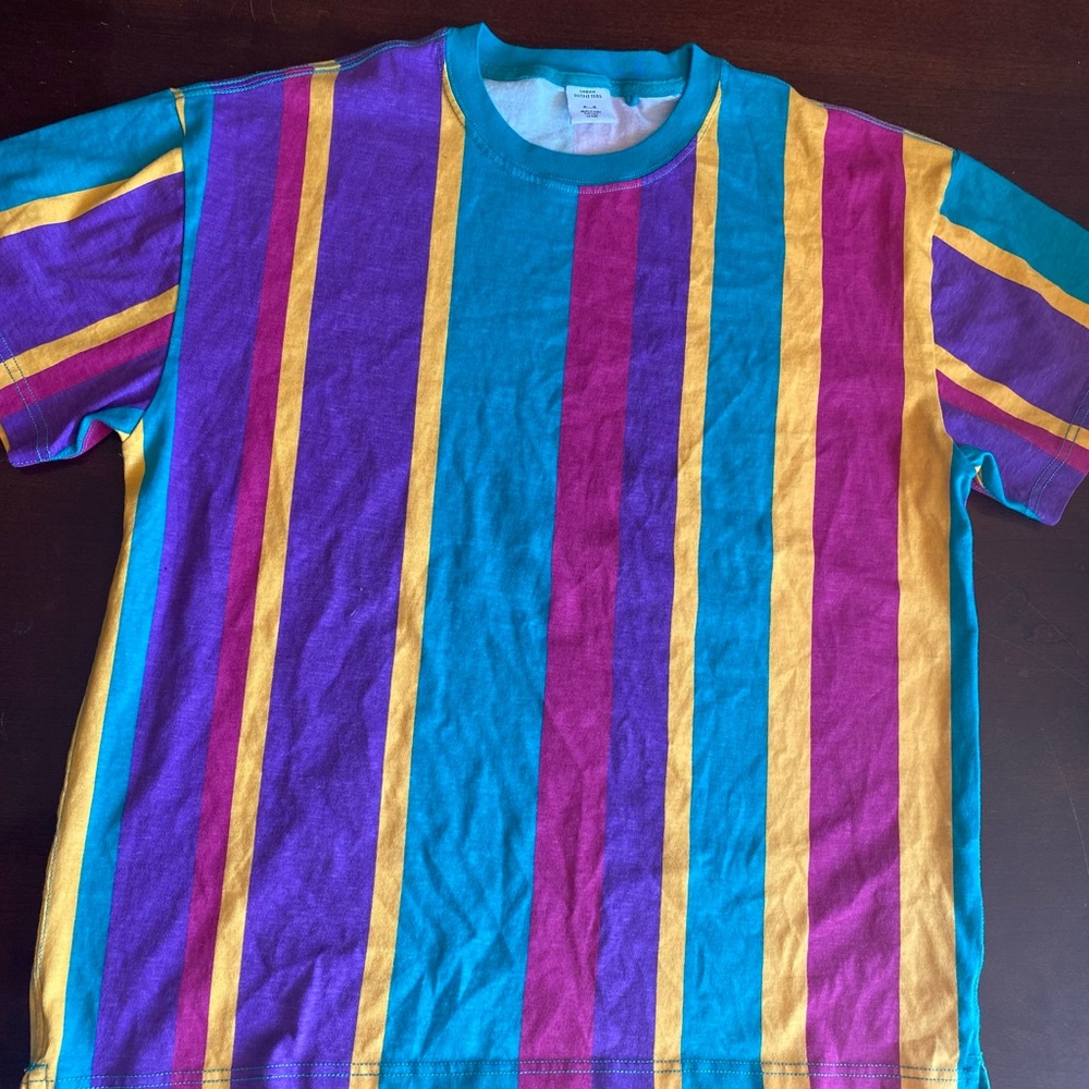 Men’s medium shirt